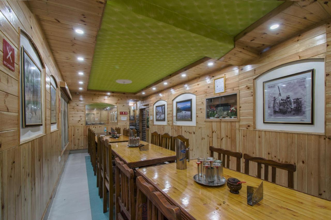 Oyo 5472 Bombay Palace Pahalgam Ngoại thất bức ảnh