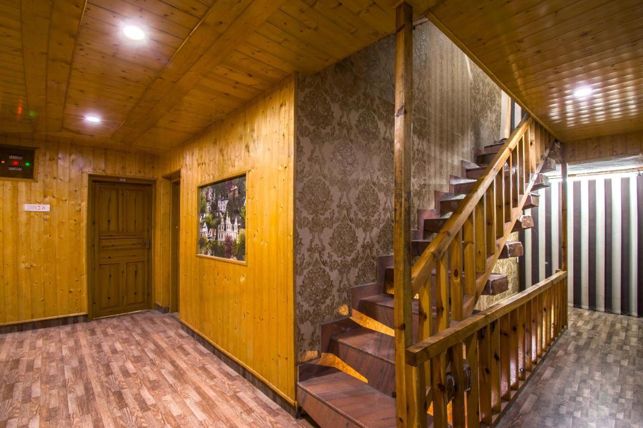 Oyo 5472 Bombay Palace Pahalgam Ngoại thất bức ảnh